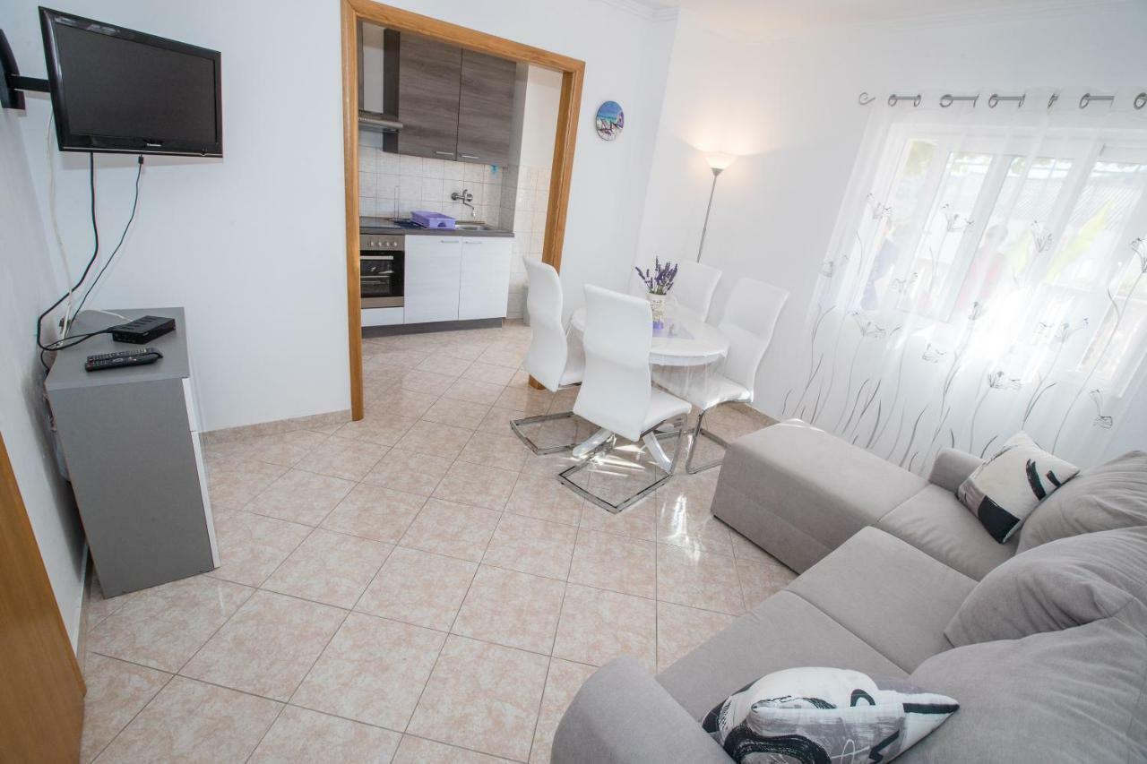 לופאר Apartments Dania מראה חיצוני תמונה