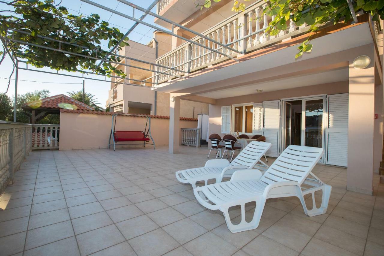 לופאר Apartments Dania חדר תמונה